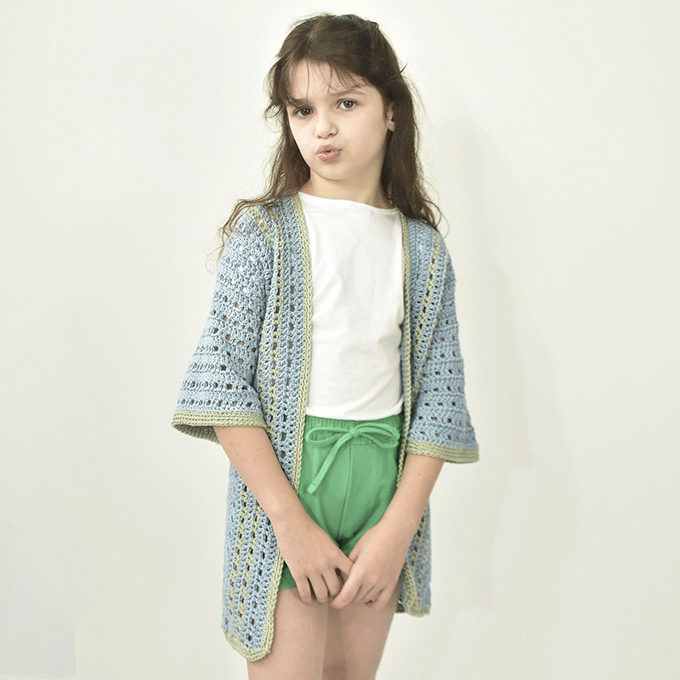 Kit de Crochê Quimono Infantil por Camila Giulia