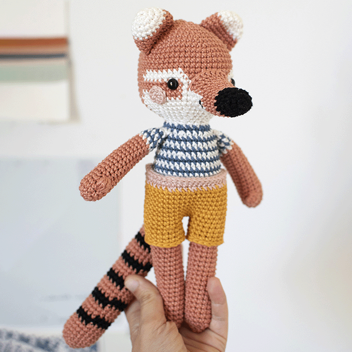 Kit Amigurumi Marcos Quati por Pica Pau
