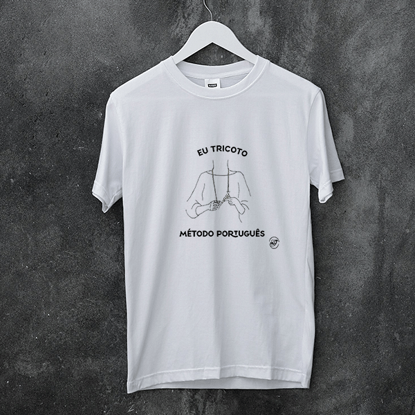 100% Cotton T-shirt I Knit Portuguese Method by Cris Bertoluci