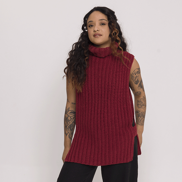 Kit de Crochet Chaleco Cuello Alto Por Marina Bauler