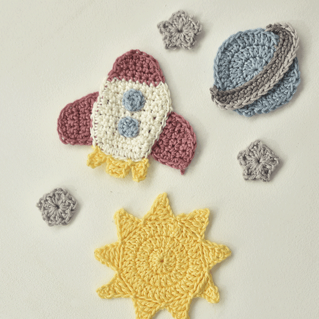 Kit de Crochê Patches Galácticos por Camila Giulia