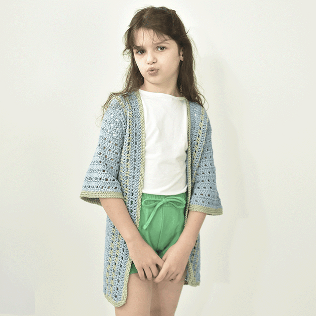 Kit de Crochê Quimono Infantil por Camila Giulia