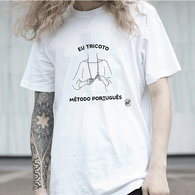 Camiseta 100% Algodão Eu Tricoto Método Português por Cris Bertoluci