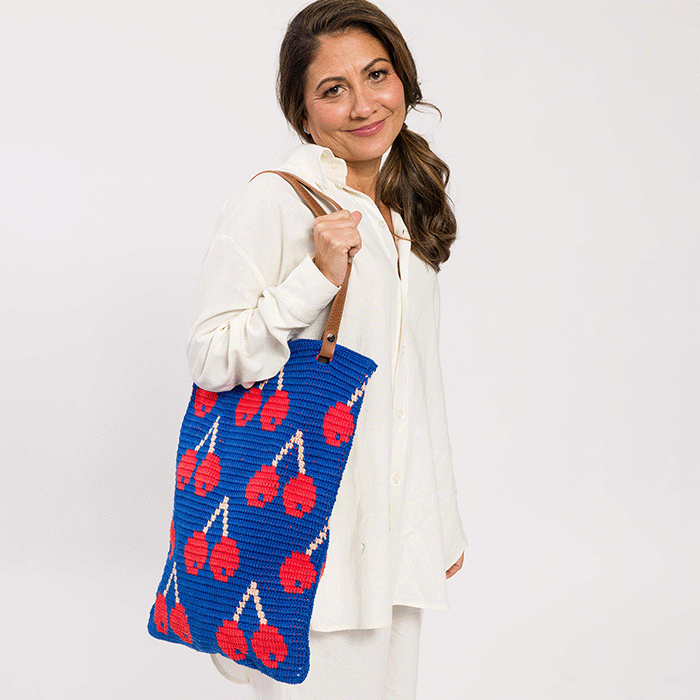 Kit de Crochê Bolsa Cereja Por Molla Mills