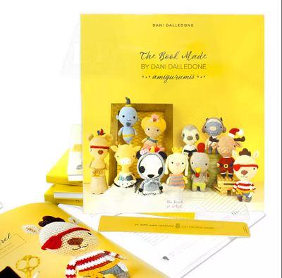 The Book Made - Livro com 11 Amigurumis By Dani Dalledone