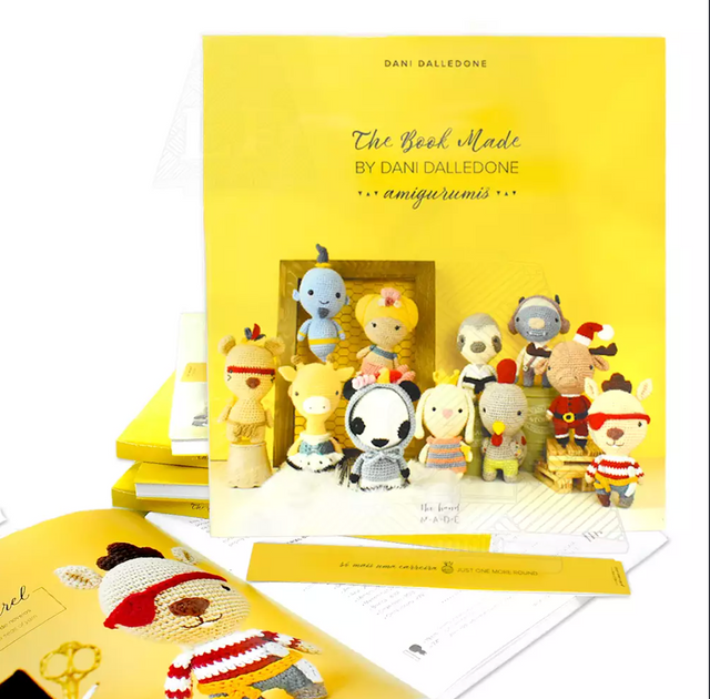 The Book Made - Libro con 11 Amigurumis By Dani Dalledone