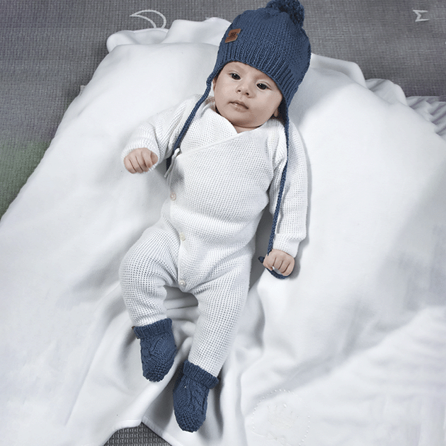 Kit Tricô Gorro e Sapatinho Bebê por T Baby Tricô