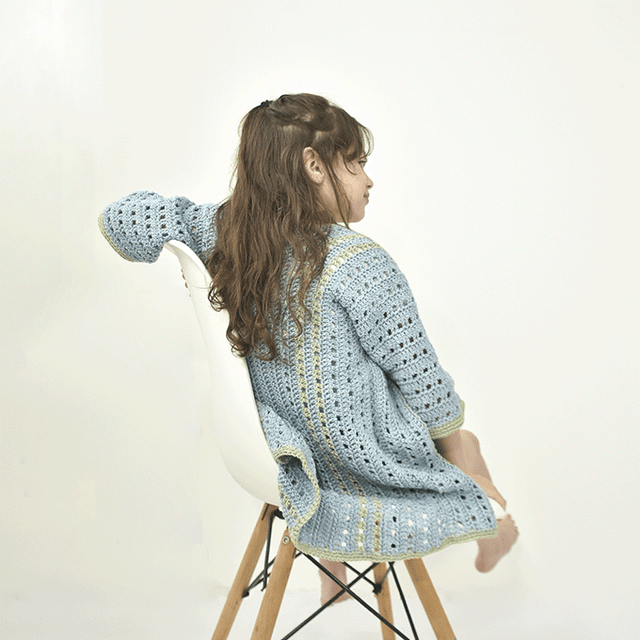 Kit de Crochê Quimono Infantil por Camila Giulia